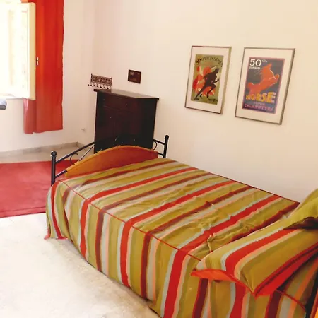 Ferienvilla Bei Tropea Mit Blick Auf Und Liparischen Inseln By Interhome Nyaraló *