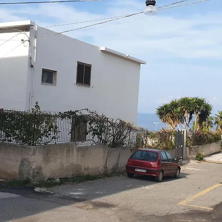 Ferienvilla Bei Tropea Mit Blick Auf Und Liparischen Inseln By Interhome 度假居 圣多米尼卡