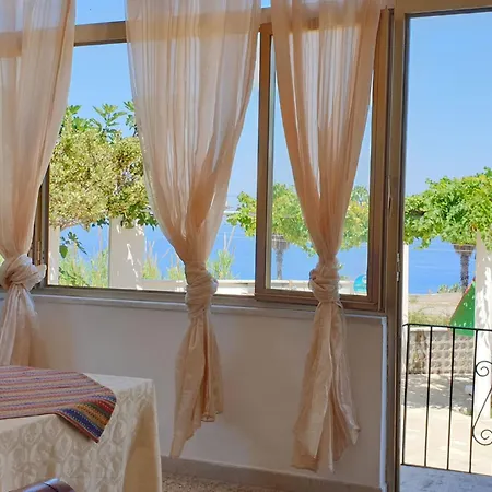 Ferienvilla Bei Tropea Mit Blick Auf Und Liparischen Inseln By Interhome 度假居 *