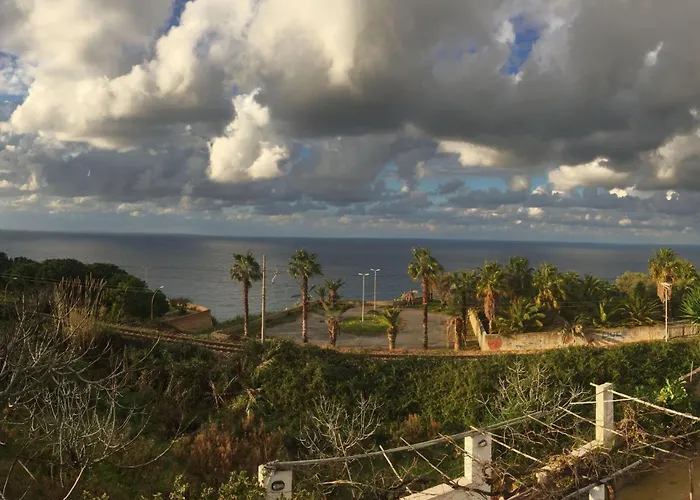 Ferienvilla Bei Tropea Mit Blick Auf Und Liparischen Inseln By Interhome 度假居