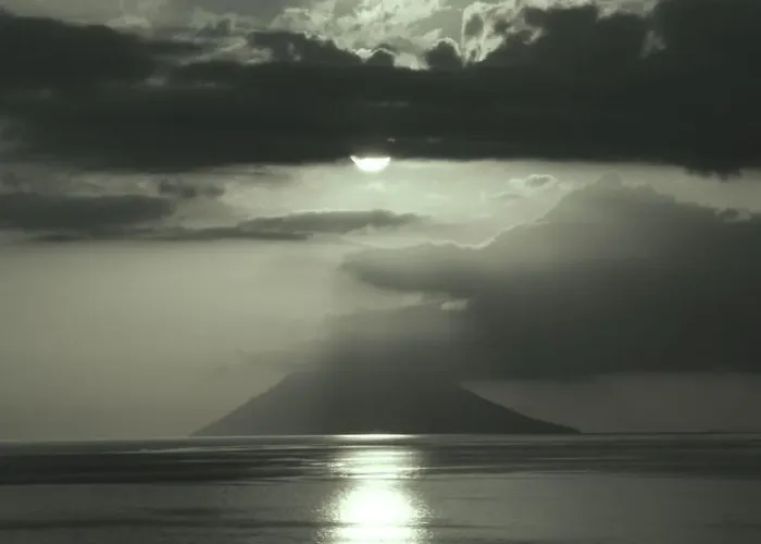 Ferienvilla Bei Tropea Mit Blick Auf Und Liparischen Inseln By Interhome *